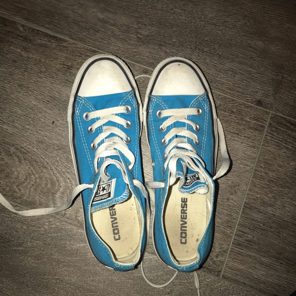 blue converse